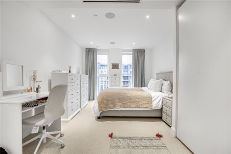 Central Avenue, London, SW6 - Photo 4