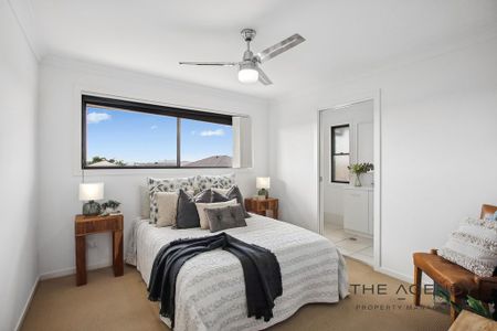 Spacious Two-Storey Family Home in Gracemere - Photo 3