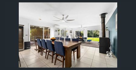 WELL ESTABLISHED WITH SHED - Photo 3