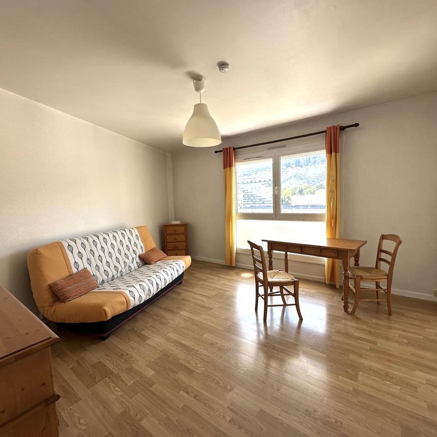 Location Appartement 1 pièce 31m² ST ETIENNE 42100 - Photo 1