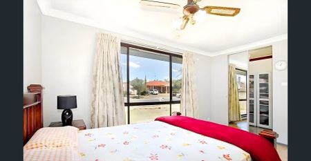 Modern, Spacious & Well-Appointed Family Home in Quiet Cul-de-Sac - Photo 2