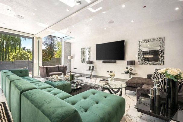 5 bedroom detached house to rent - Photo 1