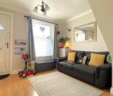 2 bedroom terraced house to rent - Photo 3
