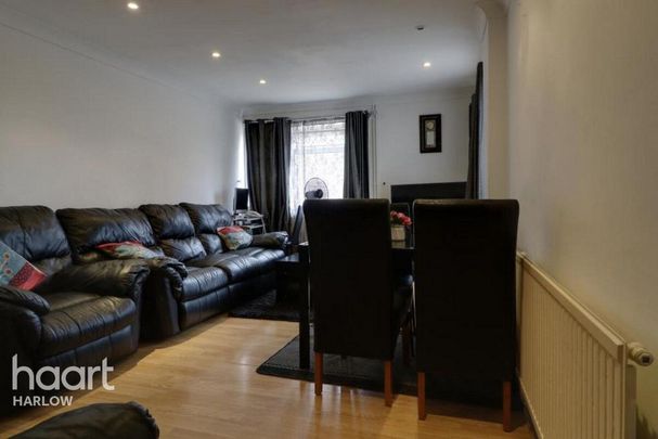 3 bedroom terraced house to rent - Photo 1