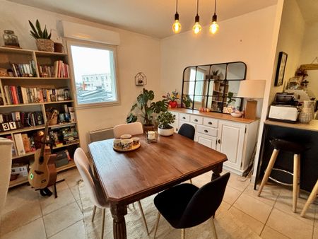 Location Appartement 3 pièces 76m² REZE 44400 - Photo 3