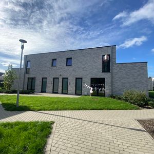 Appartement te huur in Bree voor € 940 met 2 slaapkamers - Photo 2