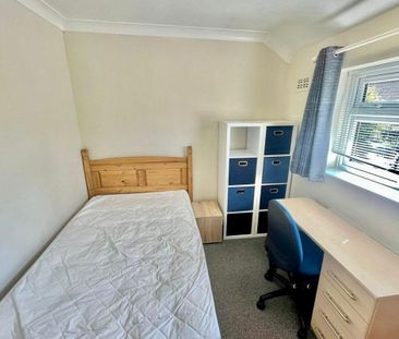 Fairfax Road - Photo 5