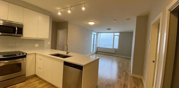 Unfurnished 2 bedroom condo at SFU - Photo 2