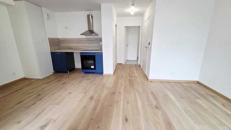 Location Appartement 2 pièces 41m² ORLEANS 45000 - Photo 4