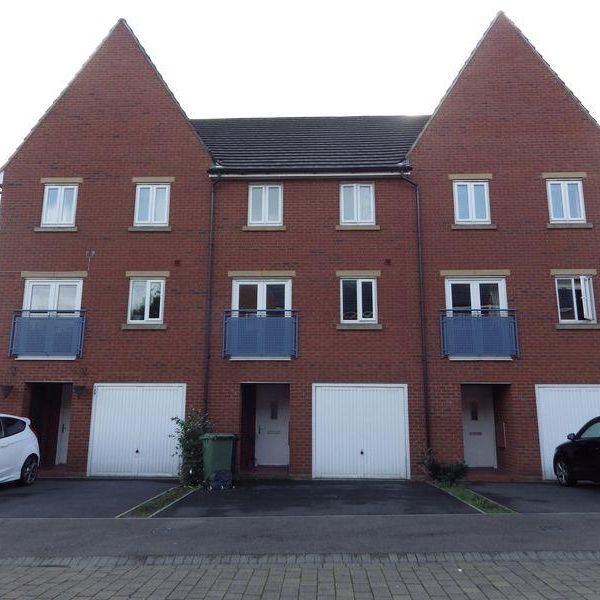Mixed use to rent - Photo 1