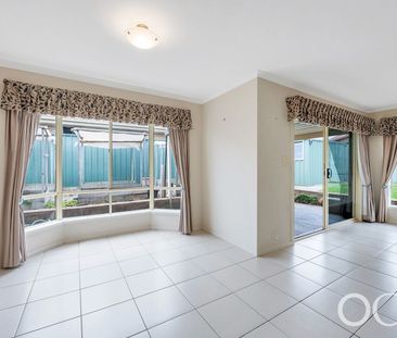 Open the Door to Relaxed Coastal Living & Flexible Family Space - Photo 3
