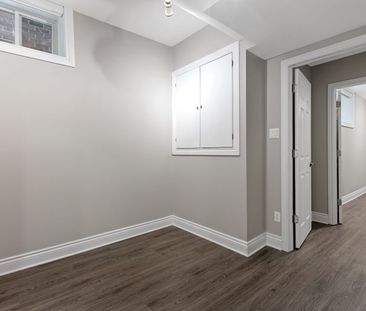 447 Green Avenue, Vanier North, Ottawa, ON - Photo 6
