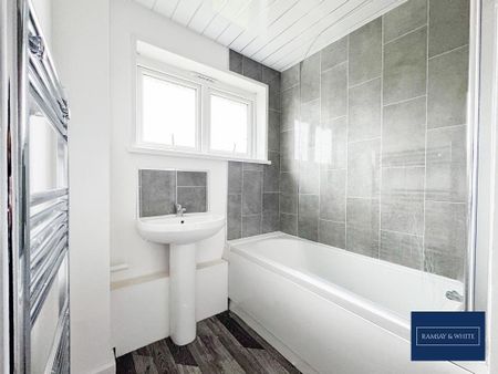 3 bedroom end of terrace house to rent - Photo 5