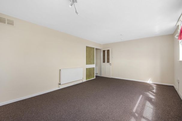 3 bedroom flat to rent - Photo 1