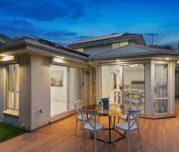 “Modern Family home in Matthew Pearce Catchment!” - Photo 4