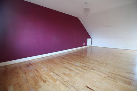 2 bedroom maisonette to rent - Photo 4