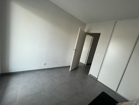 Location Appartement 3 pièces 60m² ISTRES 13800 - Photo 5
