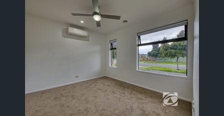 ROOM TO RELAX, SPACE TO ENTERTAIN - Photo 5