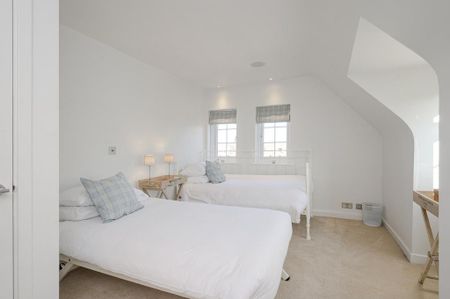 3 bedroom end of terrace house to rent - Photo 5