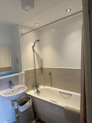 2 Bed Penthouse, Skyline, B1 - Photo 1