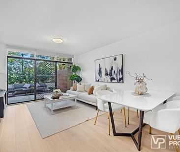 Spacious & Stylish Townhouse in a Peaceful Marsfield Location - Photo 3