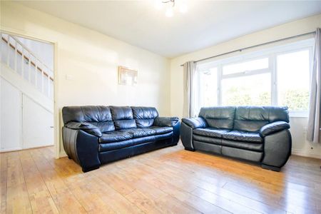 3 bedroom semi-detached house to rent - Photo 3