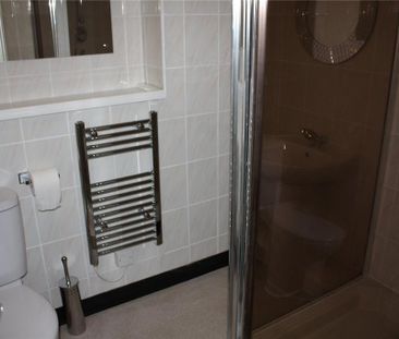 2 bedroom apartment to rent - Photo 6