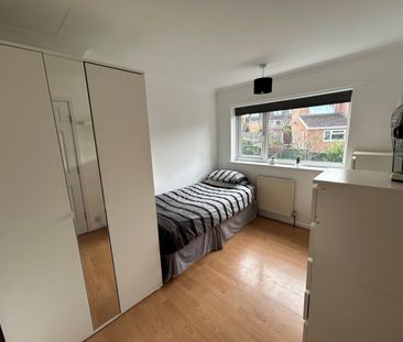 4 bedroom house to rent - Photo 2