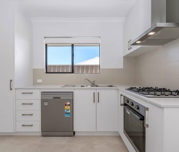 STYLISH & LOW-MAINTENANCE 2-BEDROOM HOME IN TWO ROCKS - Photo 5