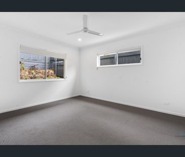 Near New Home in Prime Ormiston Location! - Photo 4