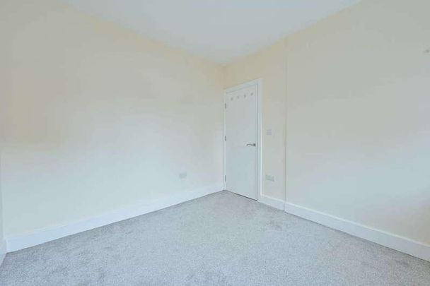 Garston, Watford, WD25 - Photo 1