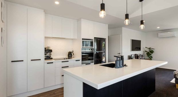 Beautiful 3 Bedroom Property in Halswell - Photo 1