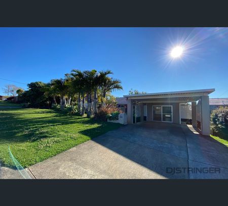 11 Hibiscus Parade, Banora Point, NSW 2486 - Photo 4
