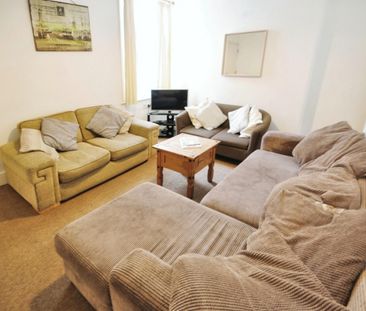6 bedroom House To Let - Photo 6