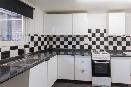 Harewood Terrace, Haverhill - Photo 5