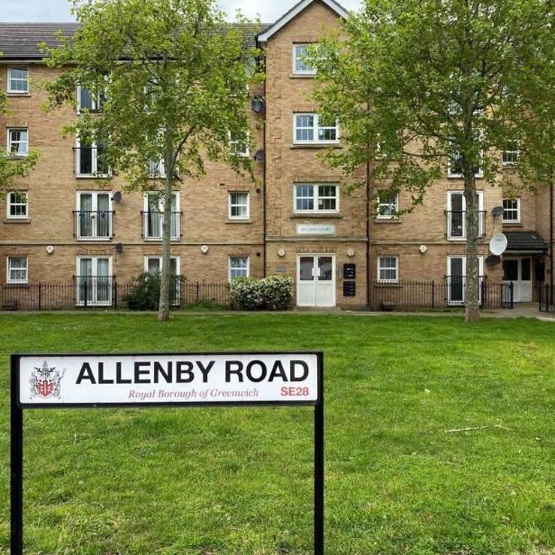 Allenby Road, West Thamesmead, SE28 - Photo 1