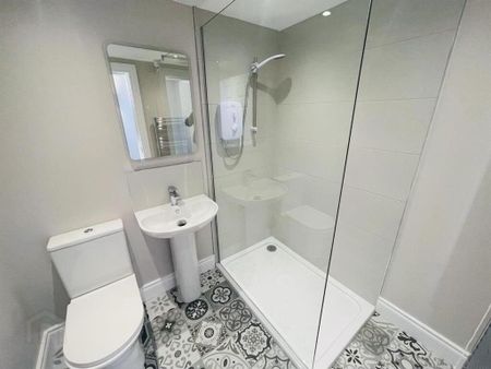 Apt, 69 Main Street, Ballywalter, BT22 2PJ - Photo 3