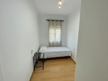 Calle Rubén Darío, Sevilla, Andalusia 41010 - Photo 5