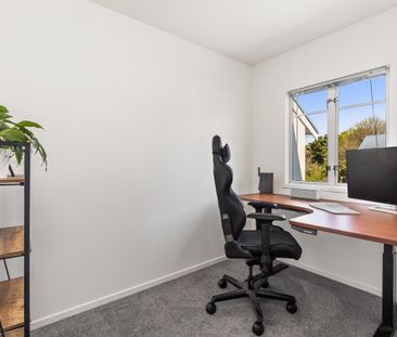 69 Winery Way, Henderson - Photo 2