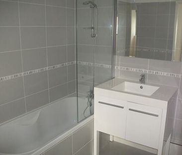 Résidence Le Grand Carré de Jaude Bât.E 27 rue Bonnabaud, 63000, Cl... - Photo 6