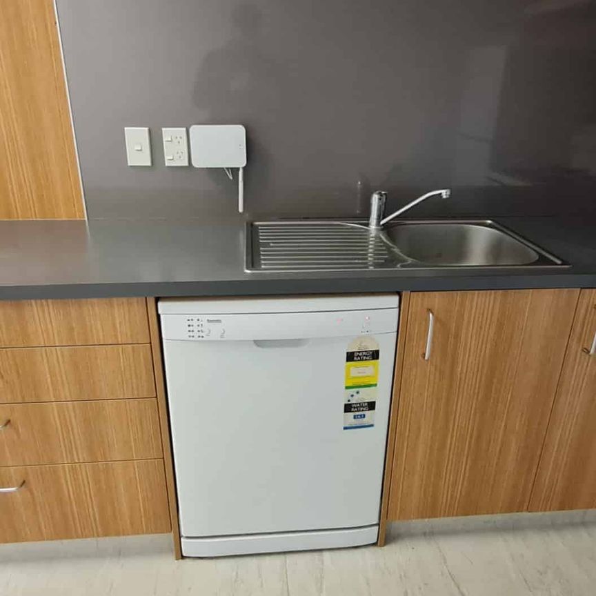 5C/107 Manners, Te Aro - Photo 1