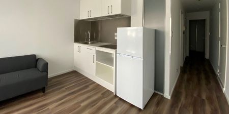 Modern 2 Bedroom Apartment – 430 Volt Apartments - Photo 2