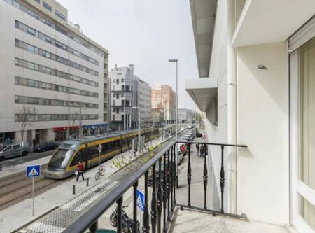 Avenida da República, Matosinhos, Aveiro 4450-237 - Photo 2