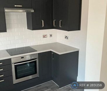 2 bedroom flat to rent - Photo 3