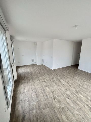 Location appartement 3 pièces, 60.61m², Combs-la-Ville - Photo 2