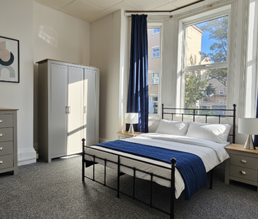 8 bedroom terraced house to rent - Photo 4