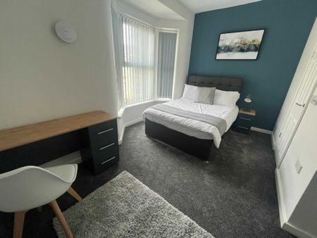 Langton Street, Salford - Photo 4