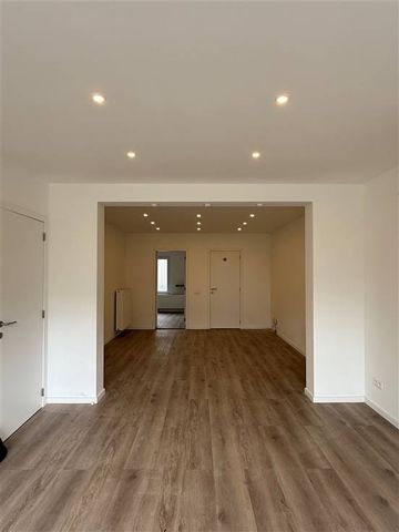 Appartement te huur - Photo 2