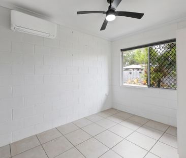 A Hidden Gem - Perfect Location - Sweet family home - Photo 3