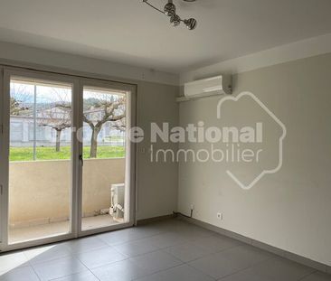 Appartement de type 2/3 en rdc sur ROGNAC avec Balcon, - Photo 5